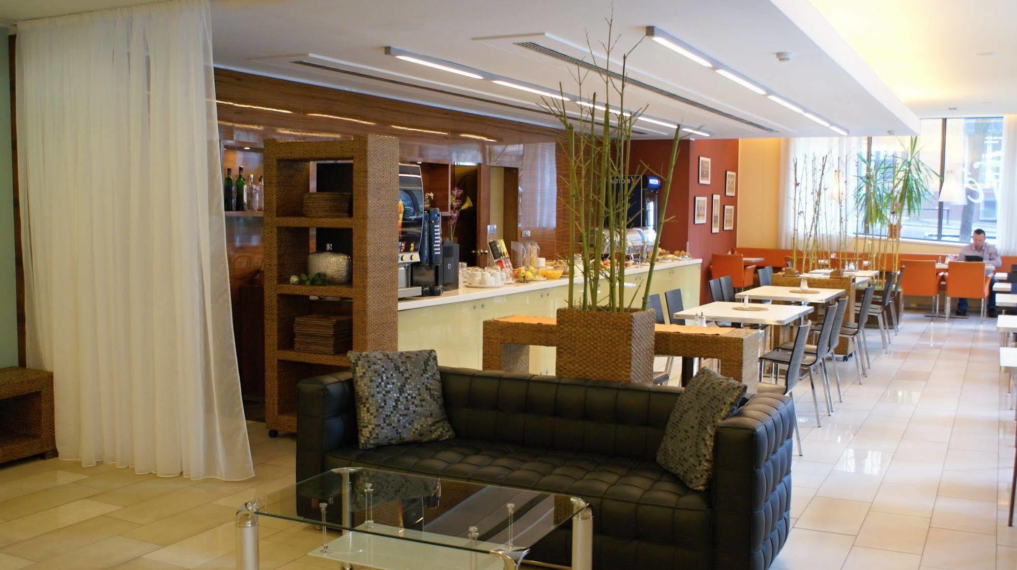 Hotel Ehrlich Прага Экстерьер фото
